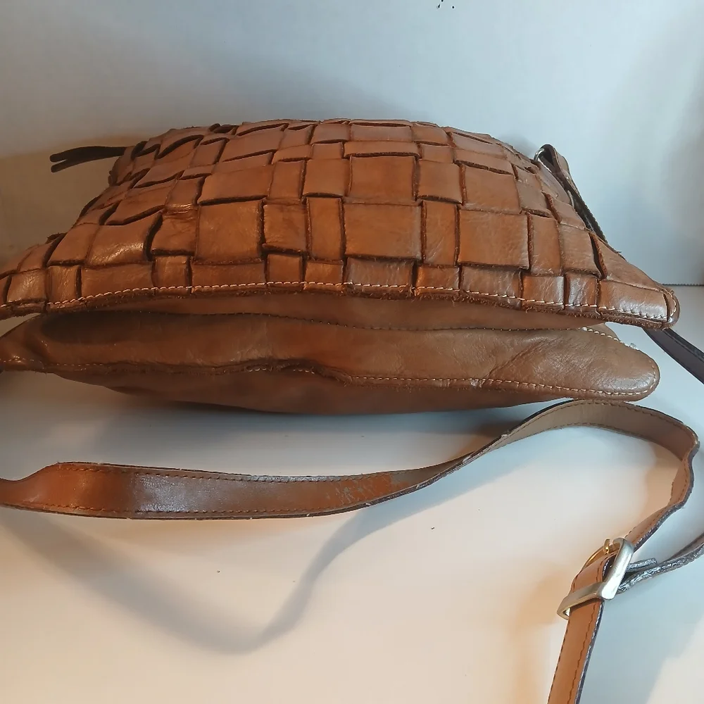 Costanza Rota Brown Woven Italian Leather Messenger Crossbody Bag